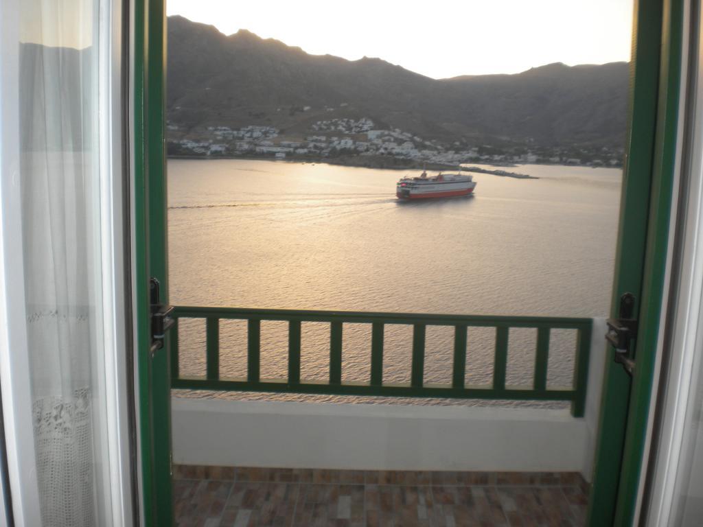 Astrio Suites Livadi  Room photo